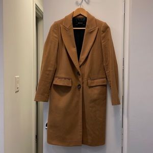 Zara camel coat in xs